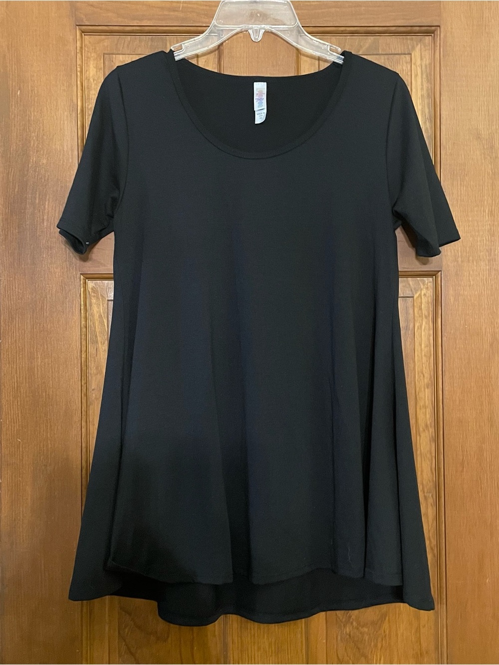 LuLaRoe Women’s Black Scoop Neck Swing‎ Short Sleeve Tunic w/Side Slits, Size XS